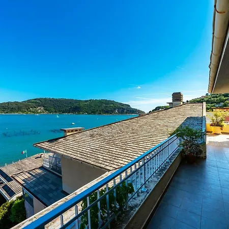 Royal Terrace *